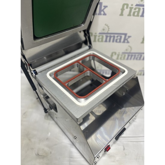 Komple Paslanmaz Tabak Kapatma Makinesi ikinci El 3 Bölmeli Catering Yemek Paketleme Makinesi