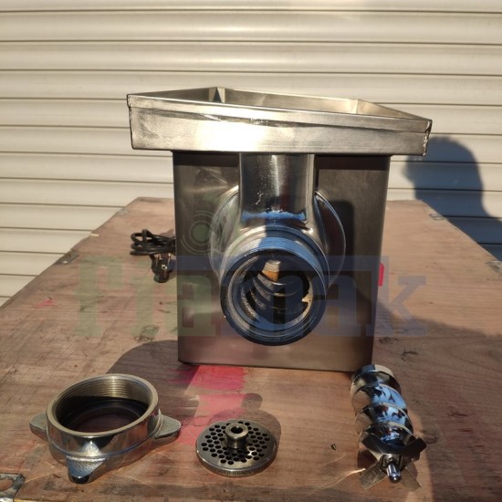 Arsel 12 Numara Et Kıyma Makinesi – Profesyonel ve Ev Tipi Kullanım İçin Güçlü Performans