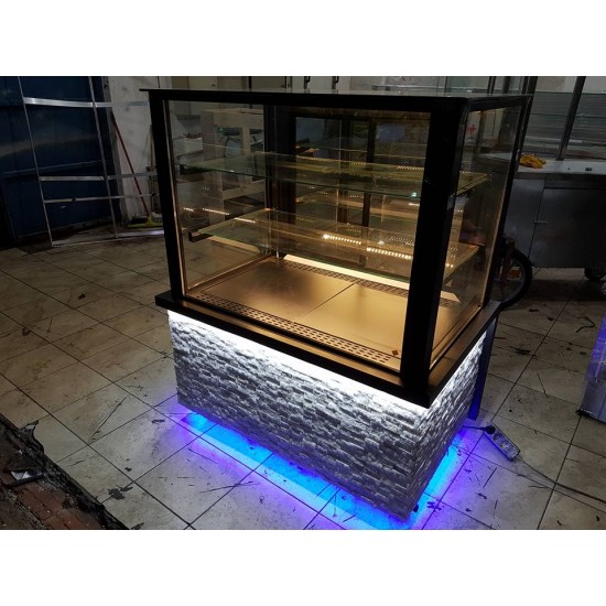 Dik Camlı Pasta Teşhir Dolabı 120 CM: Pastane ve Kafeler İçin Estetik Soğuk Teşhir