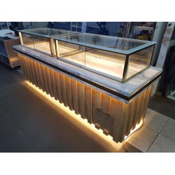 Fiamak: Profesyonel Çikolata Teşhir Dolabı 290 cm (Nem Kontrollü Soğutma)