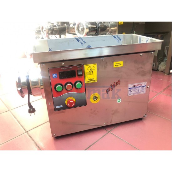 Çağdaş SPMS-32: Profesyonel 32 Numara Soğutuculu Endüstriyel Et Kıyma Makinesi