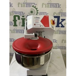 Fiamak Kapaklı 10 Kg Un / 15 Kg Hamur Yoğurma Makinesi