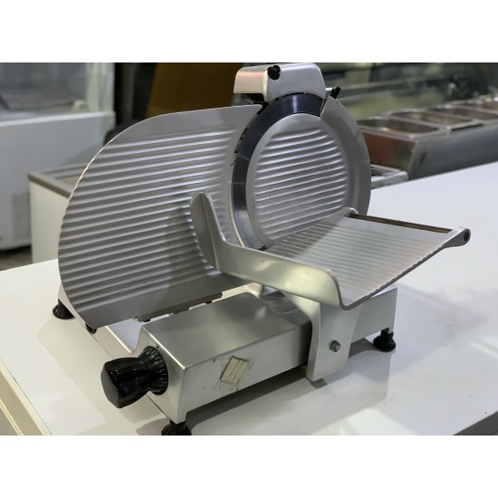 Macchi italiana 27.5 cm Salam Dilimleme Makinesi ( HBS 275 ) ikinci el
