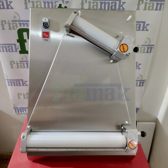 Şengün 30 cm Hamur Açma Makinesi | Kompakt ve Güvenilir Profesyonel Çözüm