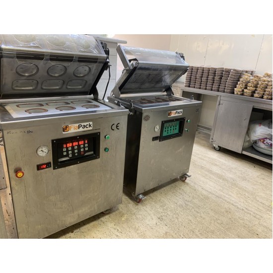 Fiapack Yarı Otomatik 3 Bölmeli Yemek Paketleme Makinesi Gazlı , Vakumlu Tabak Kapatma Makinesi