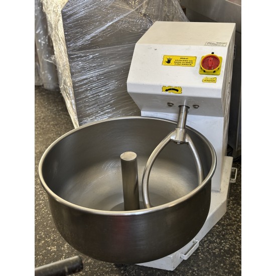 Hamur Yoğurma Makinesi 35 kg Un 50 kg Hamur Hamur Karma Makinası