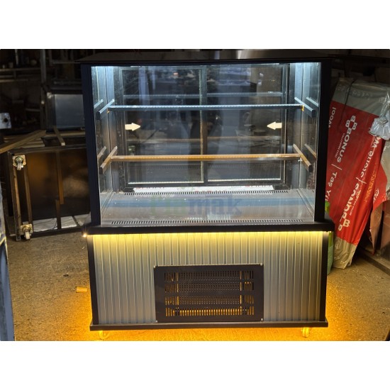 Fiamak Dik Camlı Pasta Teşhir Dolabı 100 CM